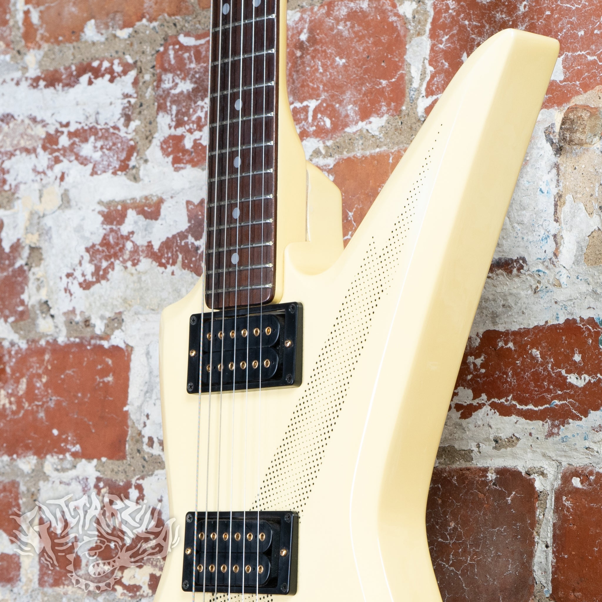 Aria Pro II ZZ Deluxe-V 1983 White With Thunderbolt MIJ Matsumoku