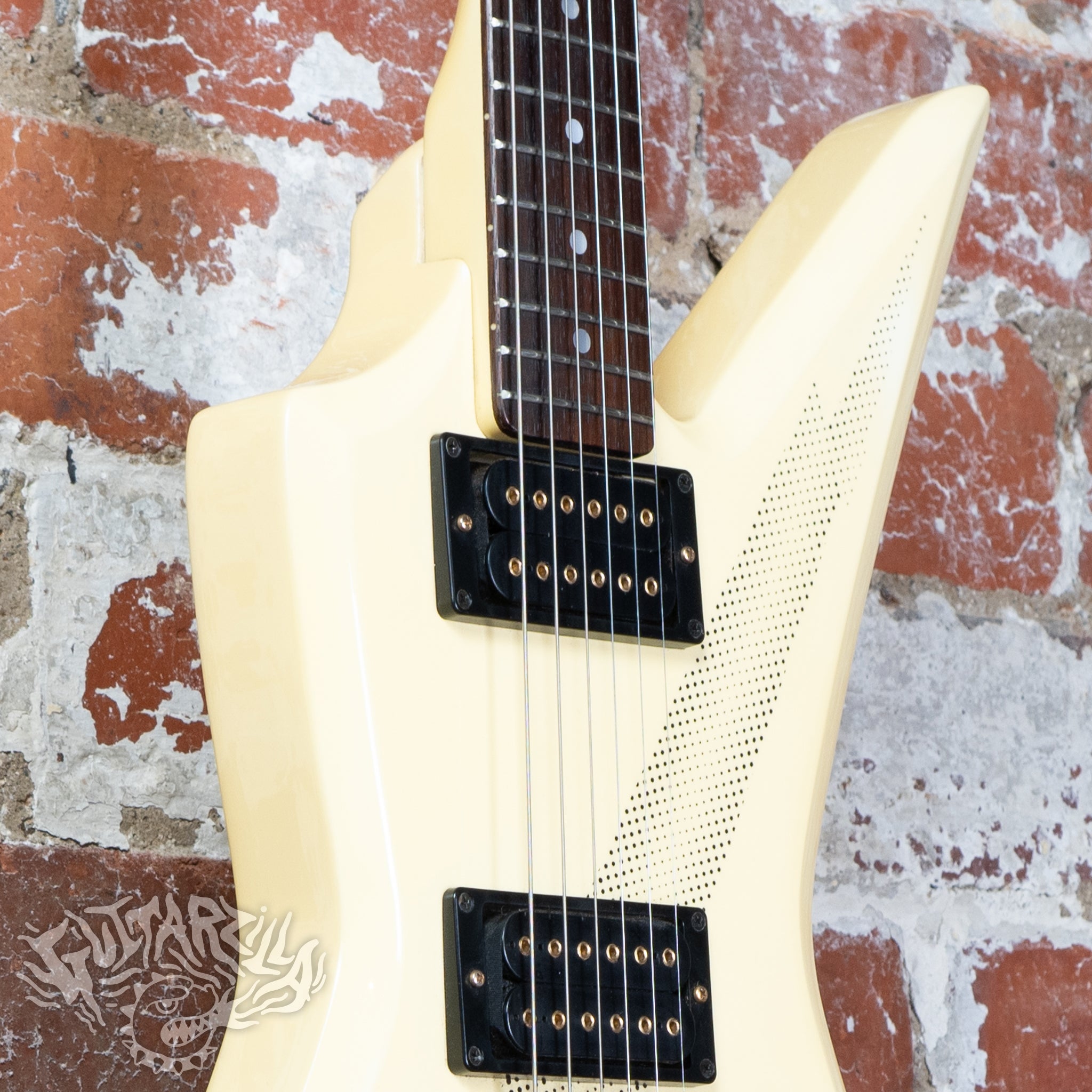 Aria Pro II ZZ Deluxe-V 1983 White With Thunderbolt MIJ Matsumoku