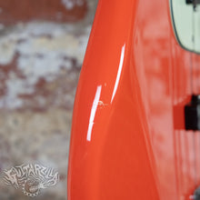 Load image into Gallery viewer, Fender Jazz Bass &#39;62 Reissue JB62-75US 2000 Fiesta Red CIJ Japan
