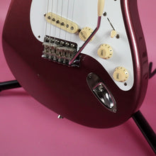 Load image into Gallery viewer, Fender Stratocaster &#39;62 Reissue ST62 TX Texas Special 2002 Burgundy Mist Metallic Matching Head CIJ Japan
