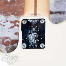 Load image into Gallery viewer, Fender Aerodyne Jazz Bass AJB 2006 Vintage White CIJ Japan
