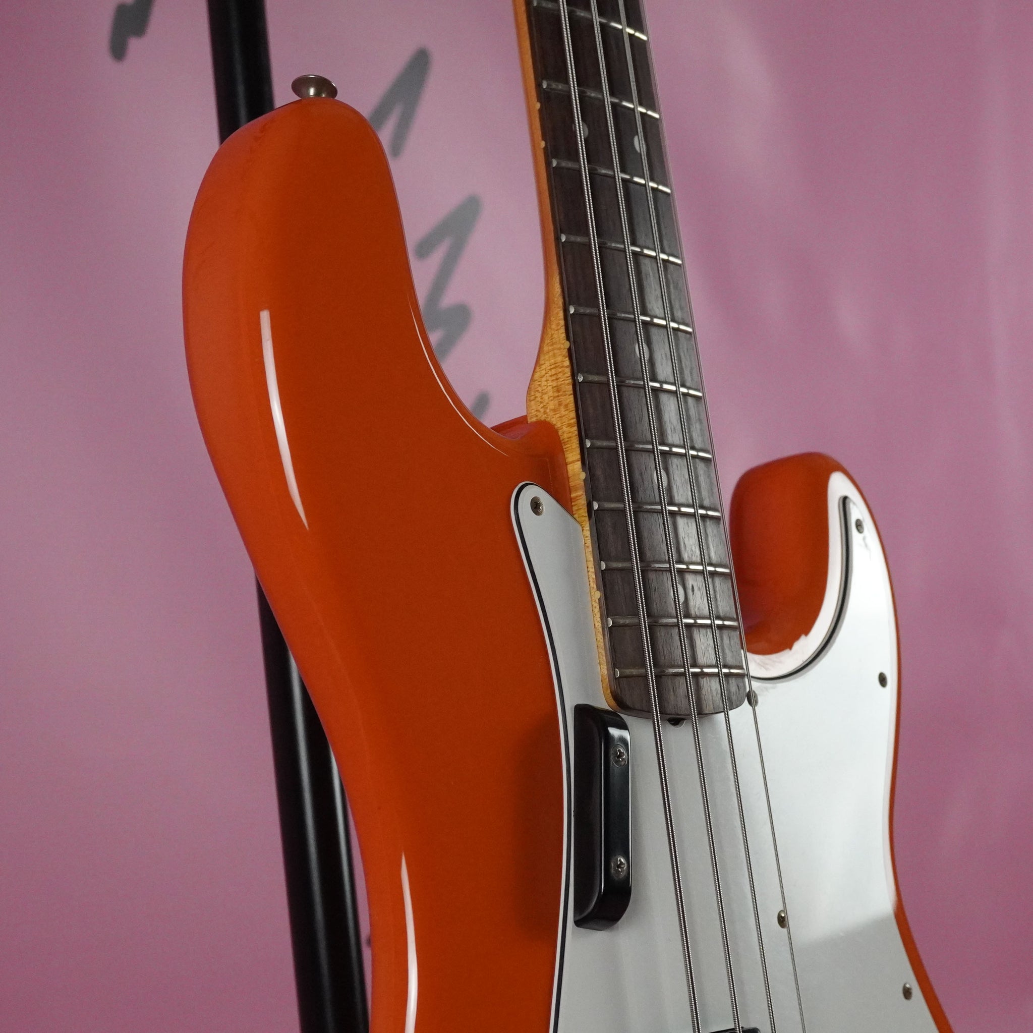 Fender Precision Bass '70 Reissue PB70 2000 Capri Orange MIJ Japan –  Guitarzilla