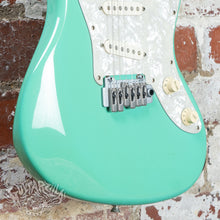 Load image into Gallery viewer, Fernandes JG-65 1990's Surf Green MIJ Japan
