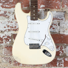 Load image into Gallery viewer, Fender Stratocaster '62 Reissue ST62-55 1986 Olympic White MIJ Japan FujiGen
