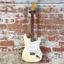 Load image into Gallery viewer, Fender Stratocaster '62 Reissue ST62-55 1986 Olympic White MIJ Japan FujiGen
