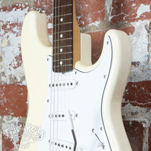 Load image into Gallery viewer, Fender Stratocaster '62 Reissue ST62-55 1986 Olympic White MIJ Japan FujiGen
