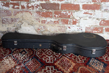 Load image into Gallery viewer, Epiphone Rivoli II Sunburst Semi Hollow Short Scale Bass 2000 Sunburst Peerless

