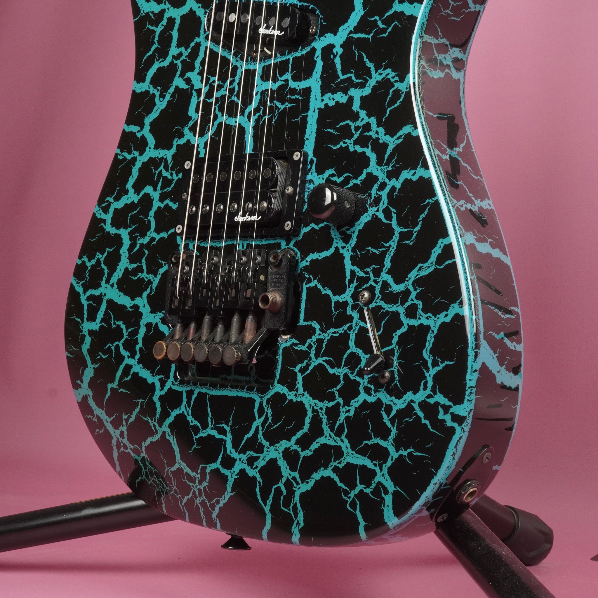 Charvel Dinky Custom DK-085-SH 80's Blue Crackle MIJ Japan Superstrat –  Guitarzilla