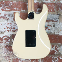 Load image into Gallery viewer, Fender Aerodyne Stratocaster Medium Scale DiMarzio Collection AST-75MDH 2006 Olympic White MIJ Japan
