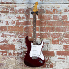 Load image into Gallery viewer, Fender Stratocaster '62 Reissue ST62-US 2010 Old Candy Apple Red MIJ Japan
