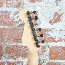 Load image into Gallery viewer, Fender Aerodyne Stratocaster Medium Scale DiMarzio Collection AST-75MDH 2006 Olympic White MIJ Japan
