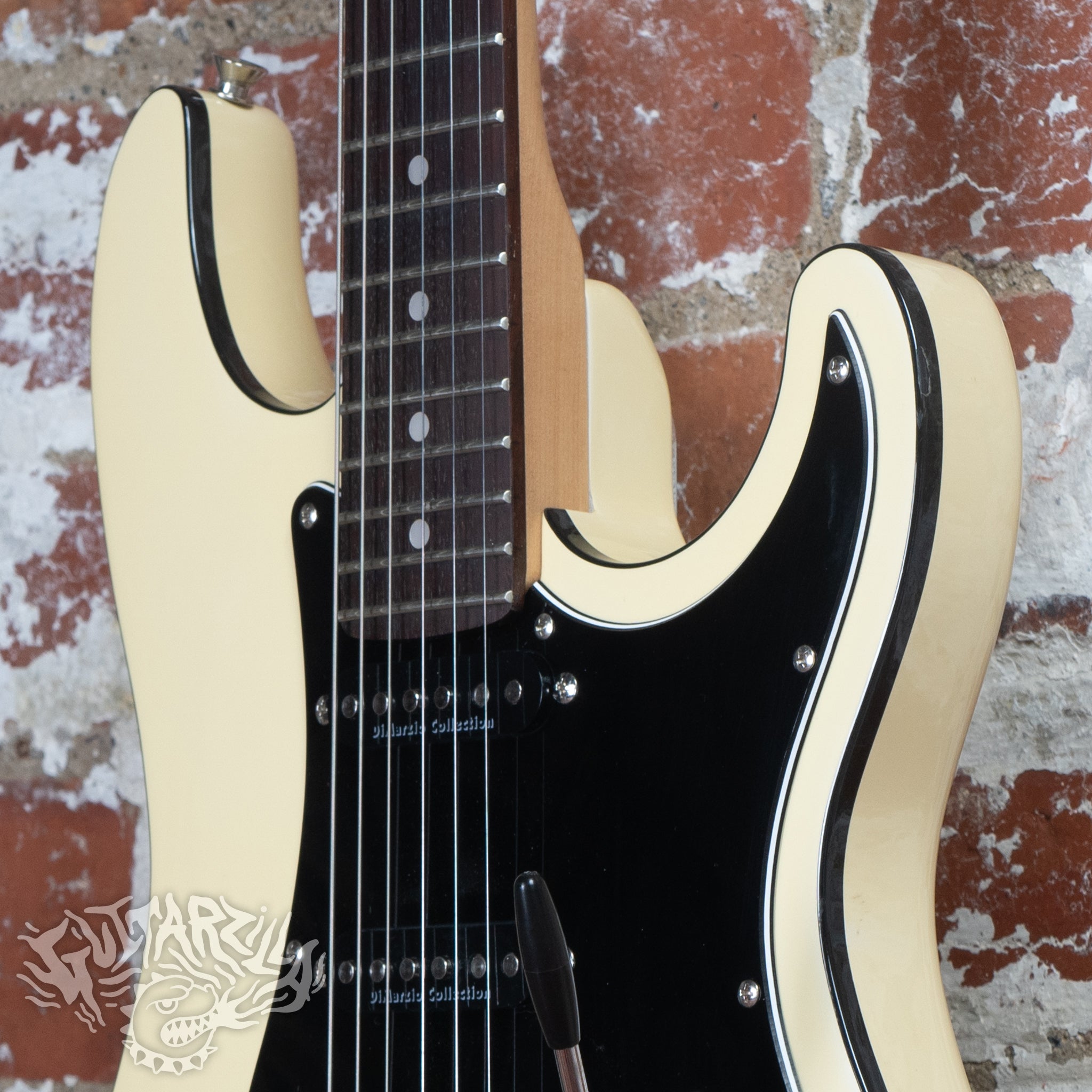 Fender Aerodyne Stratocaster Medium Scale DiMarzio Collection AST