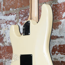 Load image into Gallery viewer, Fender Aerodyne Stratocaster Medium Scale DiMarzio Collection AST-75MDH 2006 Olympic White MIJ Japan
