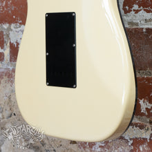 Load image into Gallery viewer, Fender Aerodyne Stratocaster Medium Scale DiMarzio Collection AST-75MDH 2006 Olympic White MIJ Japan
