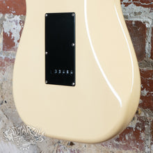 Load image into Gallery viewer, Fender Stratocaster Boxer Series ST-456 HSS 1989 White MIJ Japan
