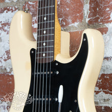 Load image into Gallery viewer, Fender Stratocaster Boxer Series ST-456 HSS 1989 White MIJ Japan
