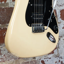 Load image into Gallery viewer, Fender Stratocaster Boxer Series ST-456 HSS 1989 White MIJ Japan
