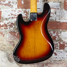 Load image into Gallery viewer, Fender Jazz Bass '62 Reissue JB62-83US 2006 Sunburst CIJ Japan
