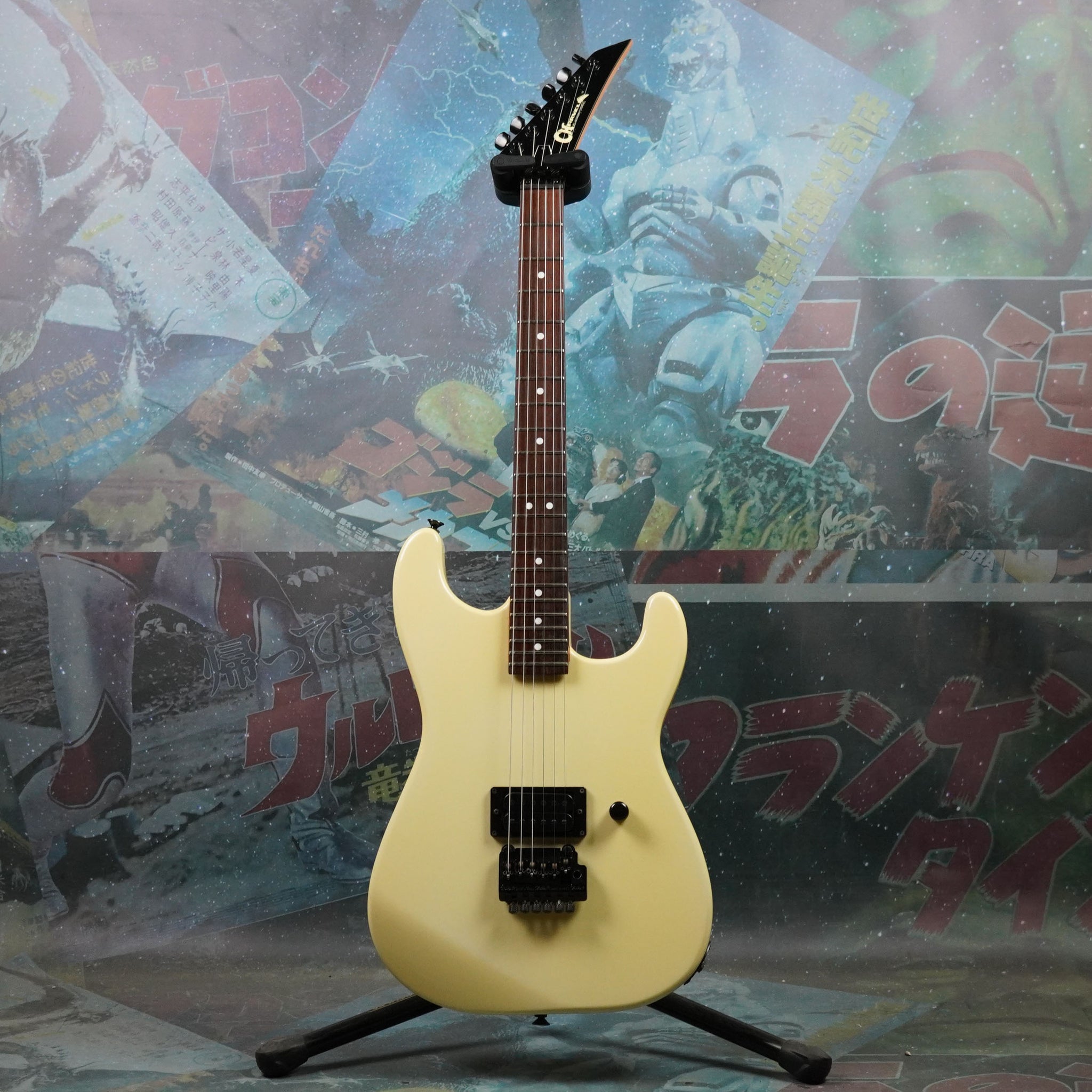 Charvel Model 2 1987 Pearl White MIJ Japan – Guitarzilla