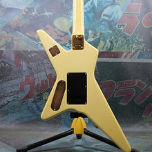 Load image into Gallery viewer, Ibanez Destroyer II DT355 1985 White JDM MIJ Japan
