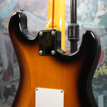 Load image into Gallery viewer, Fender Stratocaster &#39;57 Reissue Left Handed ST57 L/H 2007 Tobacco Sunburst MIJ Japan
