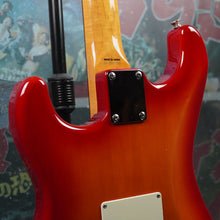 Load image into Gallery viewer, Fender Stratocaster &#39;62 Reissue ST62 2007 Cherry Sunburst MIJ Japan
