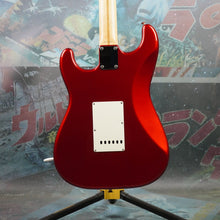 Load image into Gallery viewer, Fender Stratocaster ST-STD 2007 Candy Apple Red MIJ Japan
