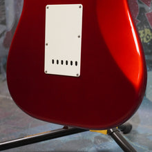 Load image into Gallery viewer, Fender Stratocaster ST-STD 2007 Candy Apple Red MIJ Japan
