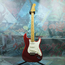 Load image into Gallery viewer, Fender Stratocaster 40th Anniversary ST54-70AS 1994 Candy Apple Red MIJ Foto Flame

