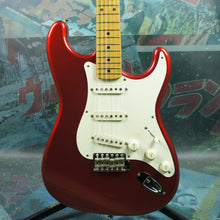 Load image into Gallery viewer, Fender Stratocaster 40th Anniversary ST54-70AS 1994 Candy Apple Red MIJ Foto Flame
