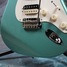 Load image into Gallery viewer, Fender Hybrid 50&#39;s Stratocaster HSS 2019 Ocean Turquoise Metallic MIJ Japan
