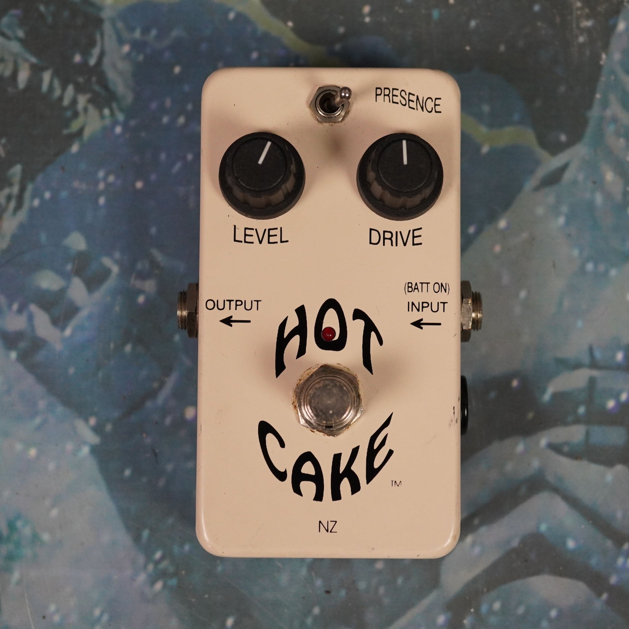 hotcake overdrive pedal Crowther Audio Hotcake Overdrive Pedal 2 knob version – Guitarzilla
