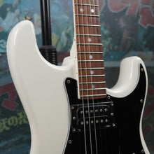 Load image into Gallery viewer, Tokai SD-40 Super Edition Stratocaster HH 1980&#39;s White MIJ Japan
