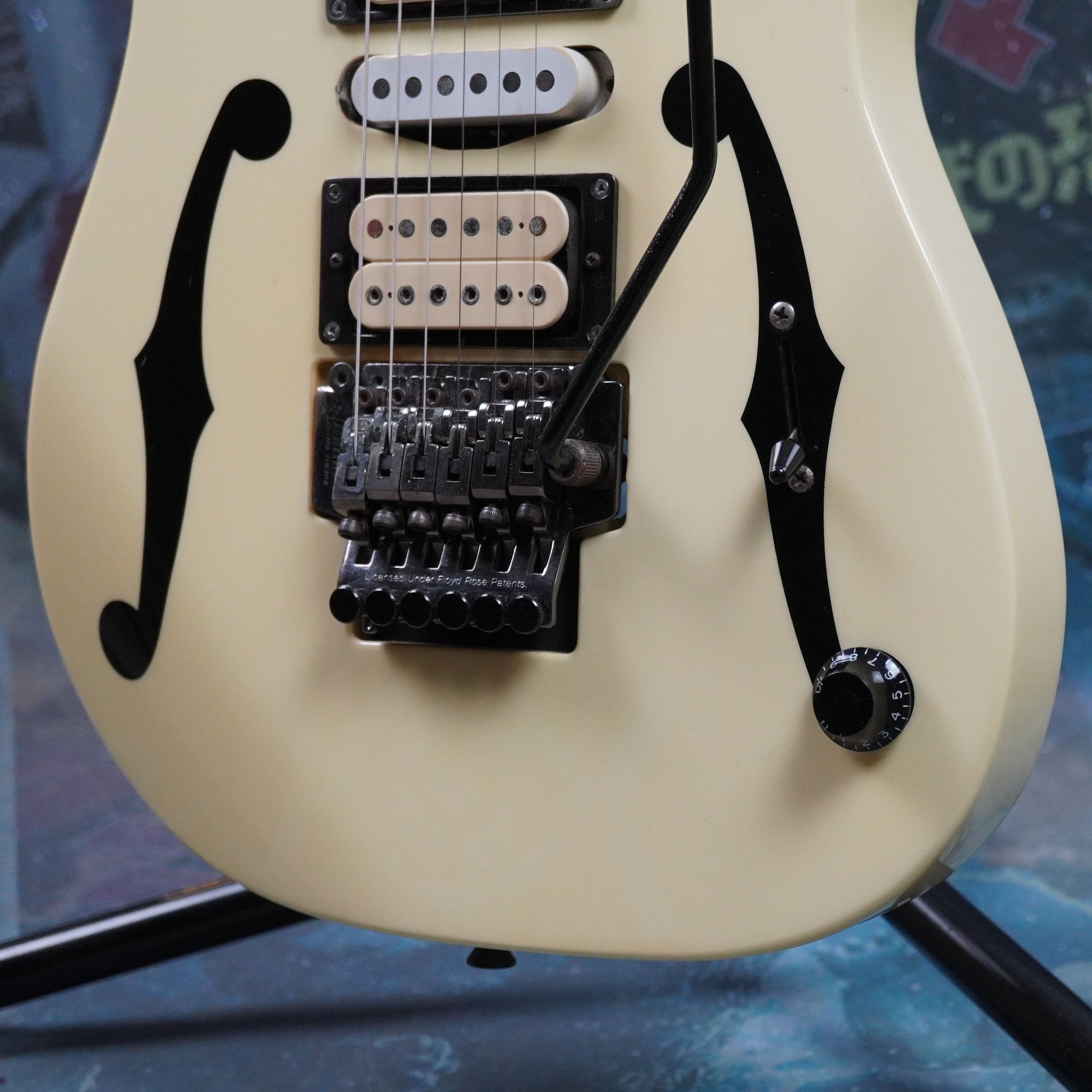 Ibanez PGM30 Paul Gilbert Signature Model 1996 White MIJ FujiGen